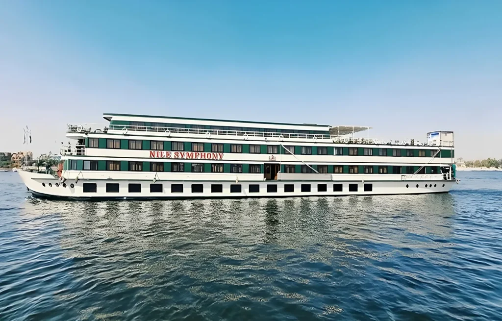 symphony nile cruise.jpg 1
