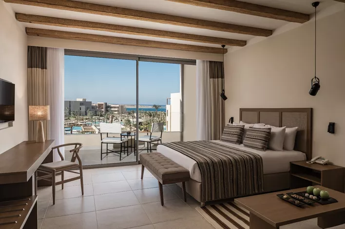 Deluxe Family Queen Bed Pool View 1
