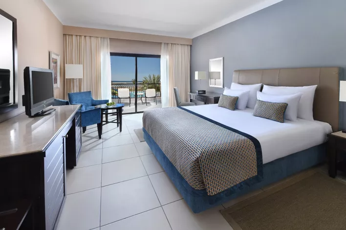 Deluxe Family Queen Bed Sea View