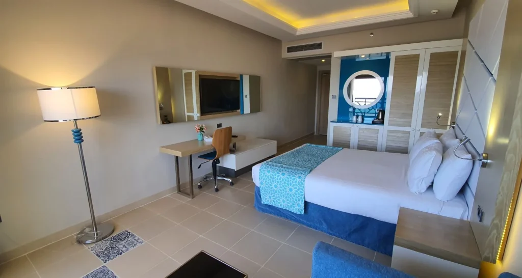 Deluxe Room 2