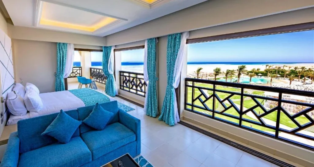 Deluxe Suite2