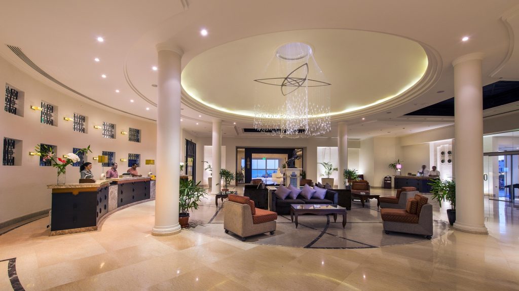 Lobby Front 05