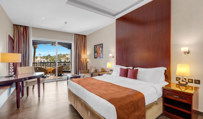 Royal Savoy Suites