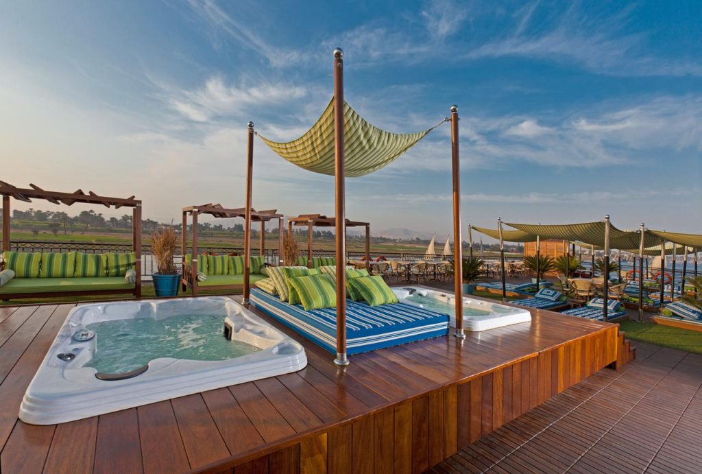 SUNDECK