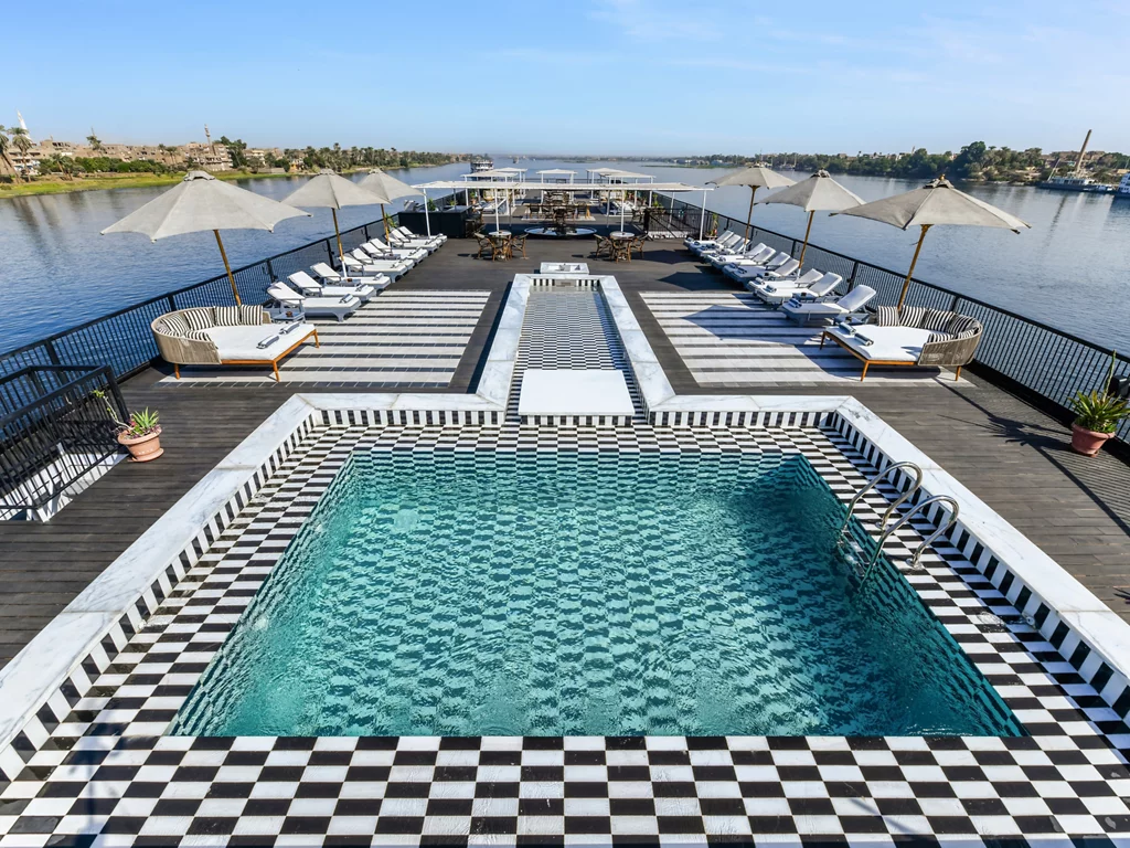 Sun Deck 1
