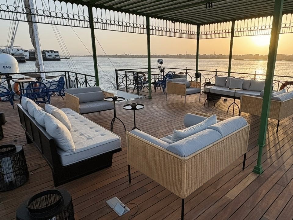 Sundeck1