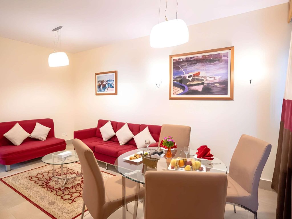 Superior Suite with 1 King Size bed Pool side 2 1