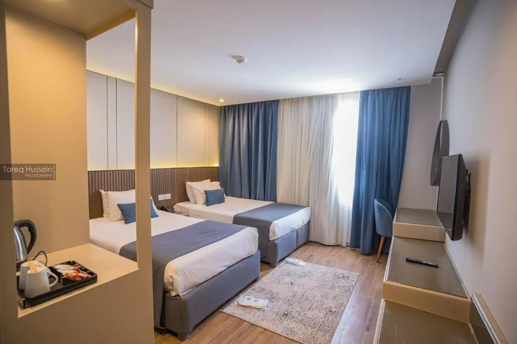 master suite 3