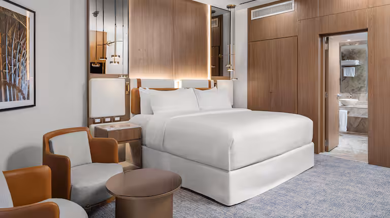 premium executive suite 4