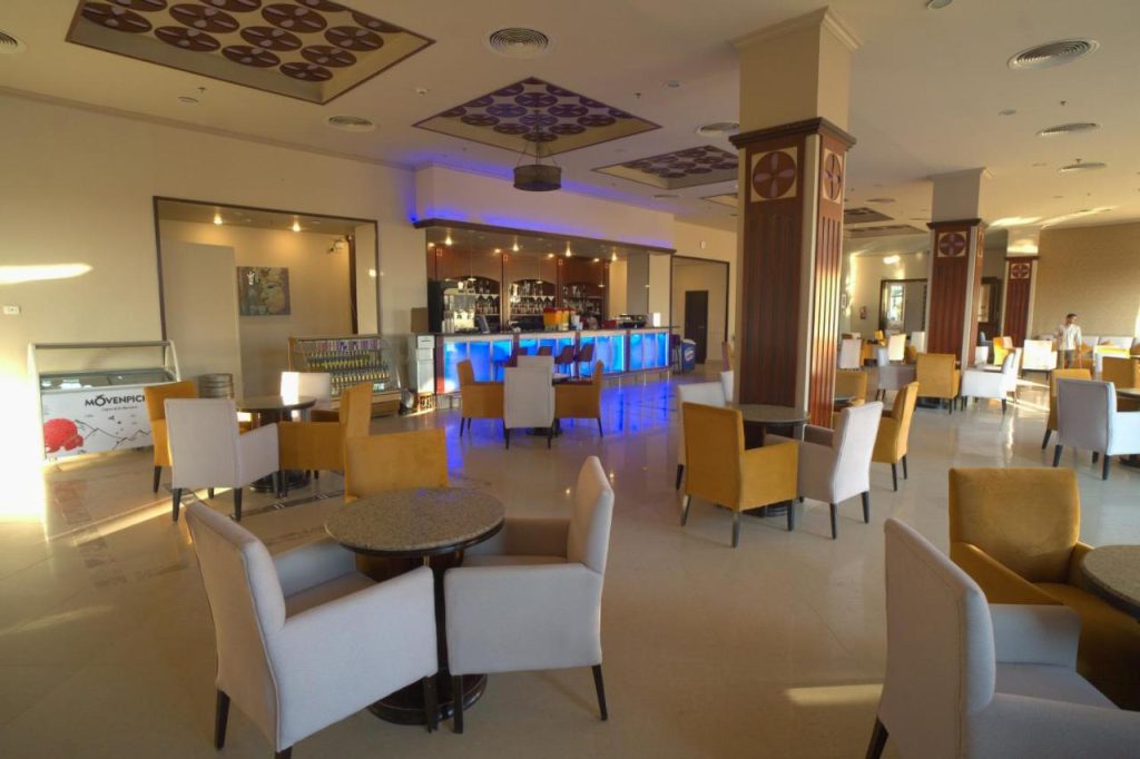 restaurant 3