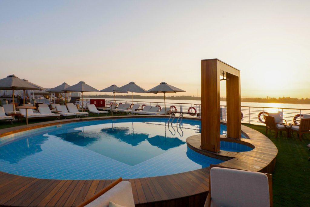 sundeck 1